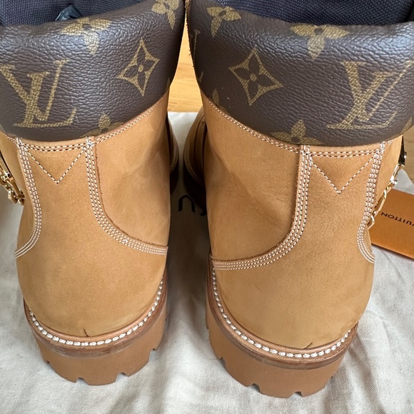 Louis Vuitton Tan Leather Lug-sole Boots with Gold Accents / NO WEAR / TRIED ON
